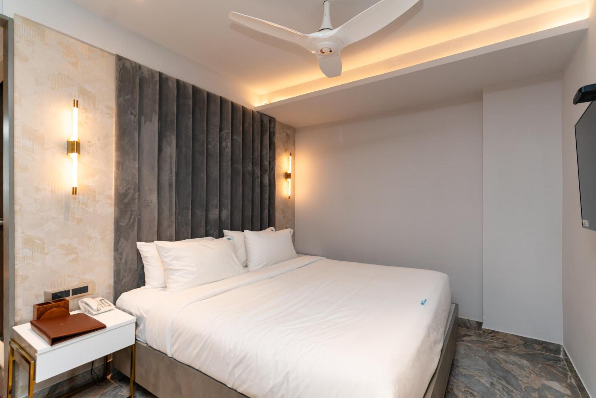 Hotel Ocean Blue ヴィシャーカパトナム エクステリア 写真